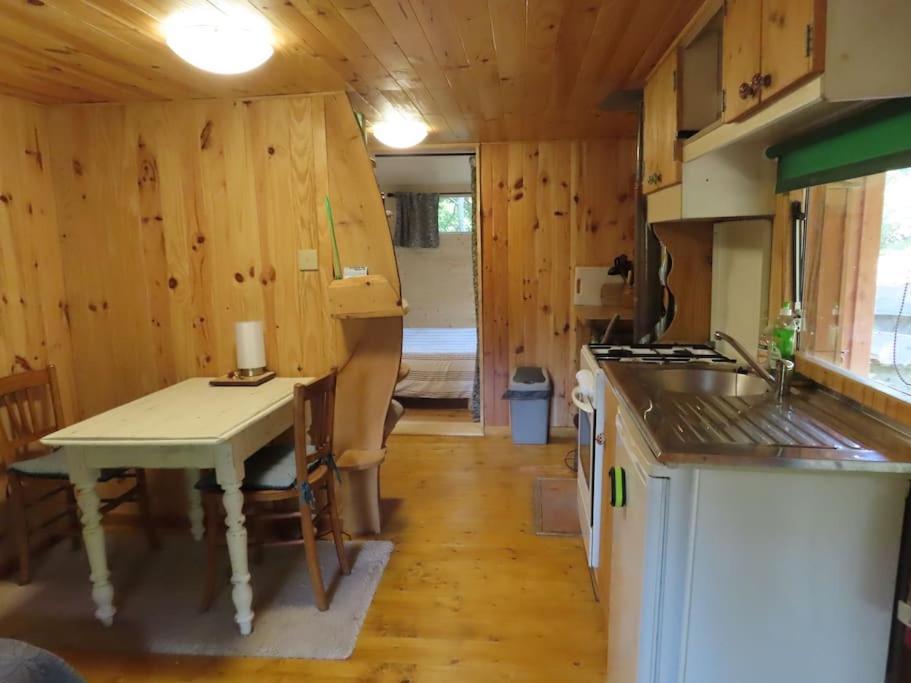 Cosy Cabane Montbrun-Bocage Exterior photo